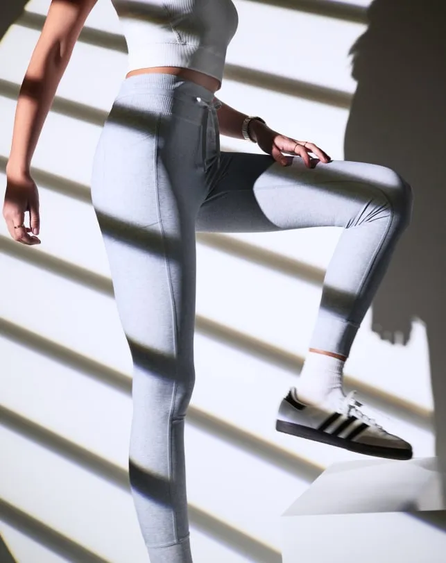 Women Leggings TravisMathew MOVEKNIT TIE LEGGING Heather Light Grey