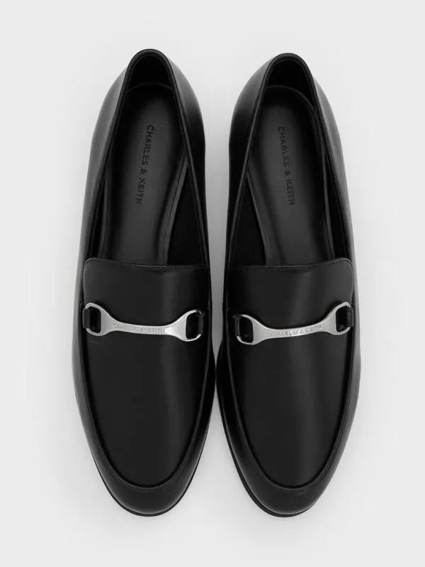 Women Leslie MetallicAccent Loafers 8211 Black CHARLES and KEITH Flats