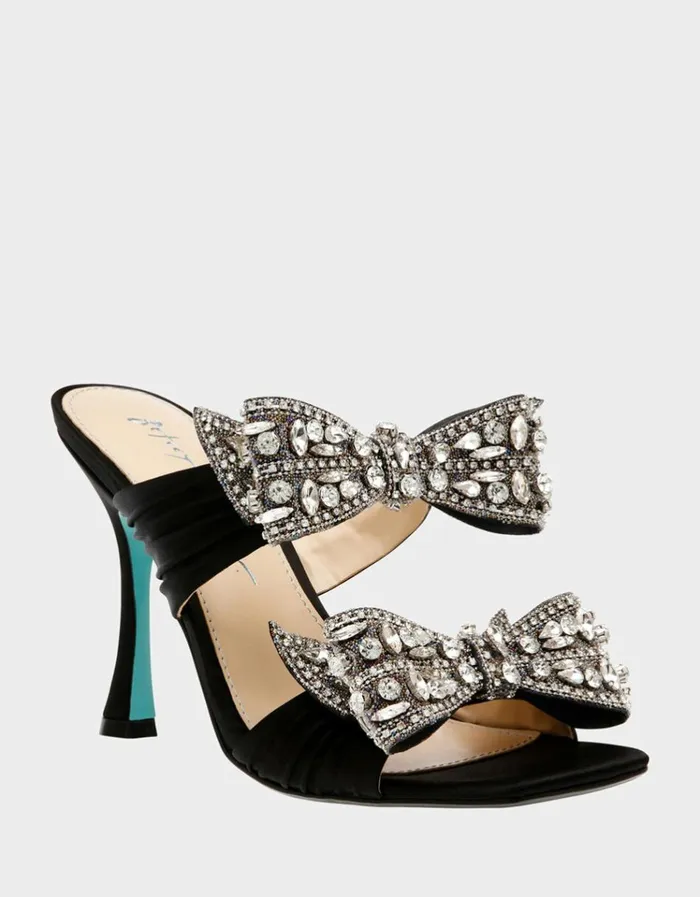 Women MIDGE BLACK Betsey Johnson