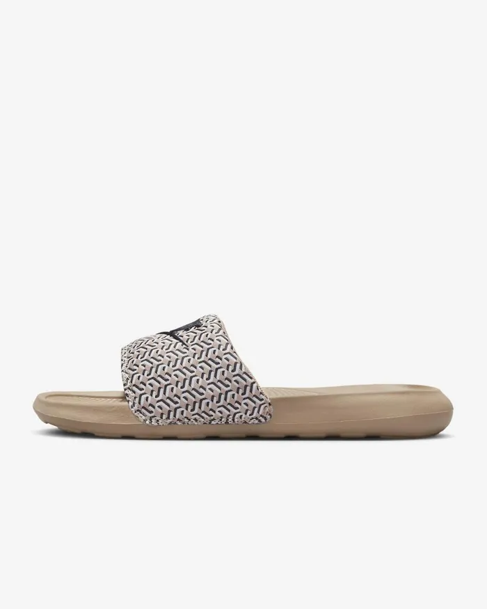 Women Nike All Shoes Victori One X United Hempsummit Whiteblack