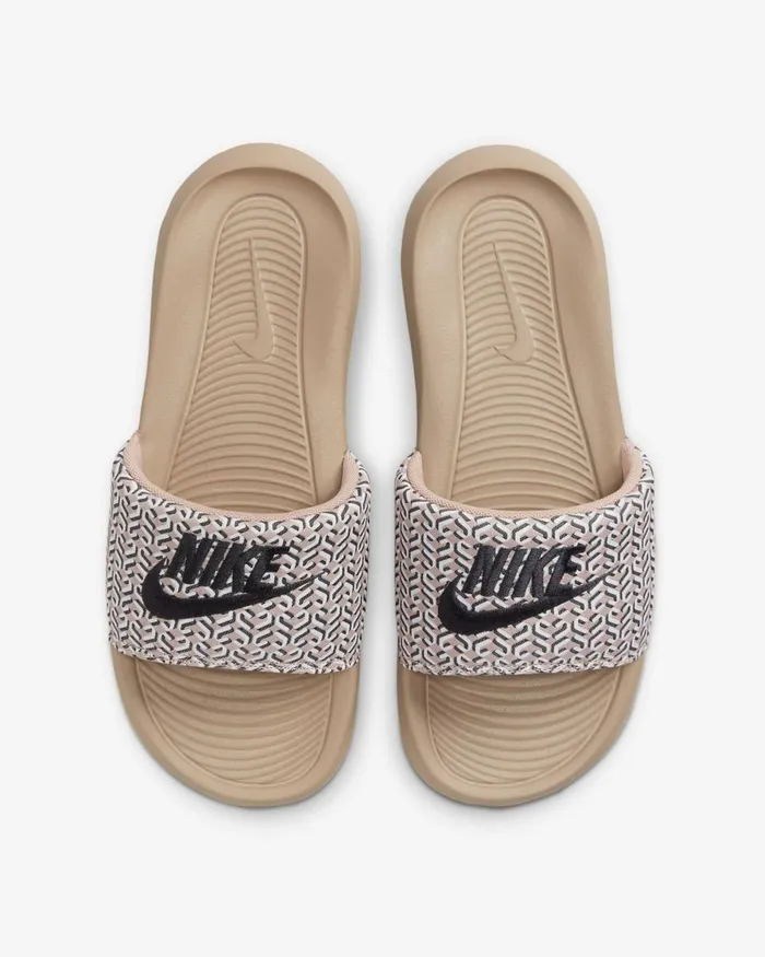 Women Nike All Shoes Victori One X United Hempsummit Whiteblack